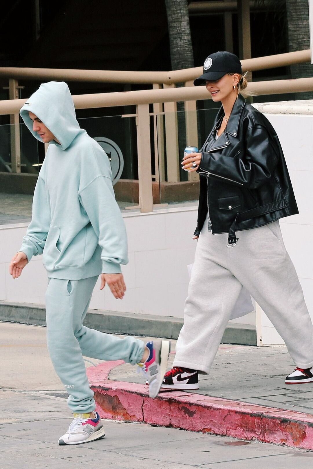 Hailey Bieber Wore Sweatpants With a Sleek Shoulder Bag